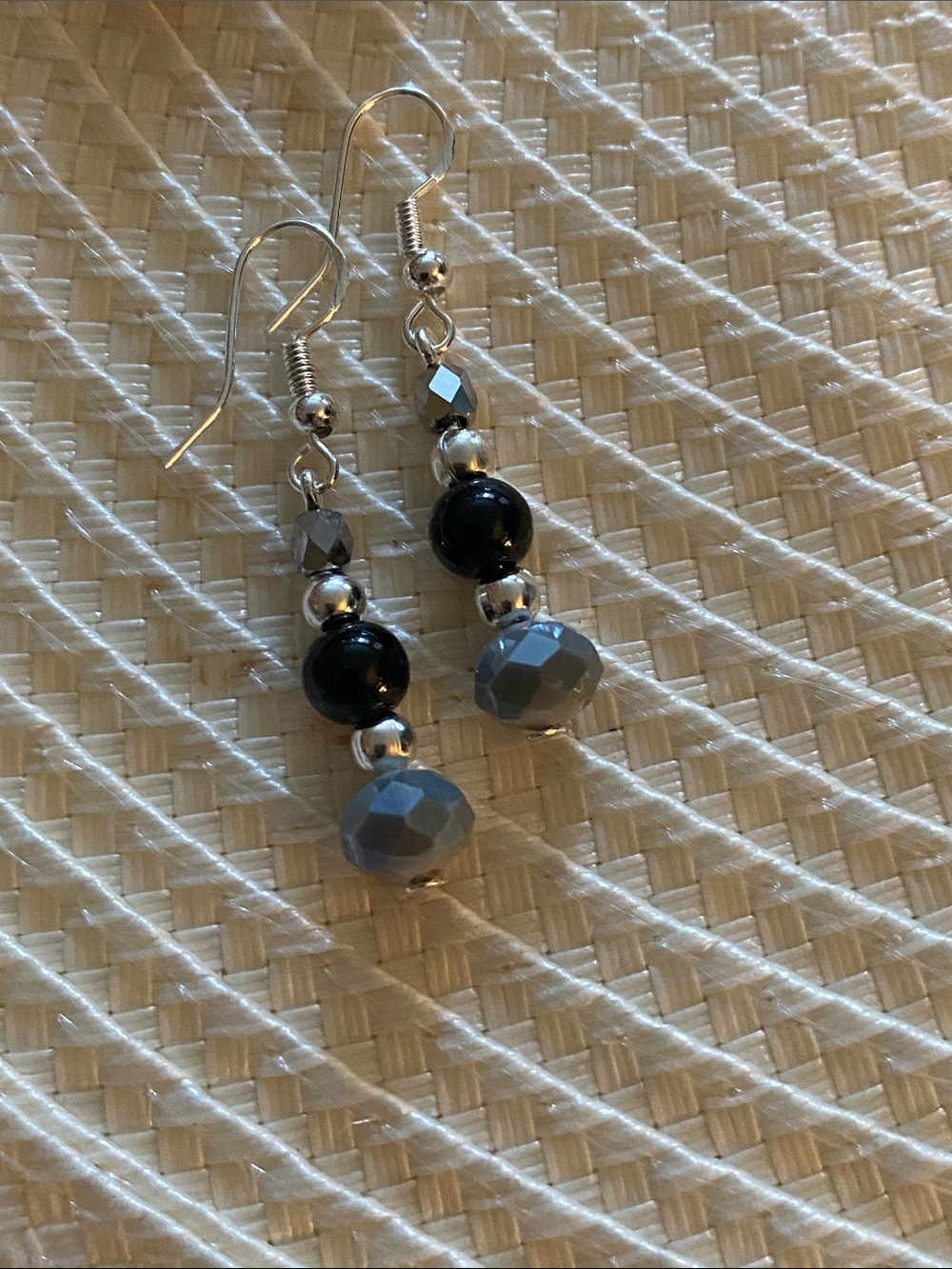 Good Vibes 😎 Only Black and Gray Beaded Drop Earrings!